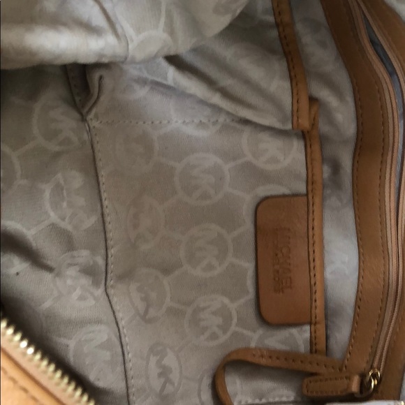 Michael Kors bag - Picture 3 of 3